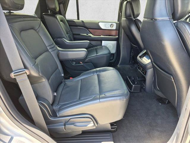 Used 2023 Lincoln Navigator Reserve AWD/4WD image 24