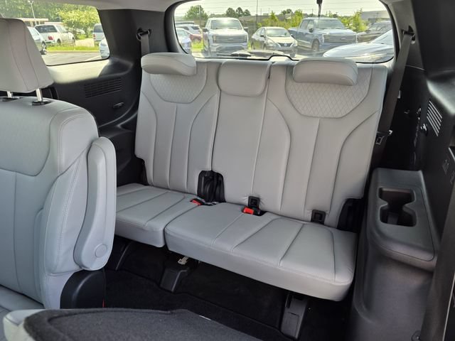 Used 2022 Hyundai Palisade SEL w/ Premium Package FWD image 18