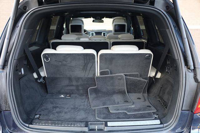 Used 2015 Mercedes-Benz GL 550 4MATIC image 11