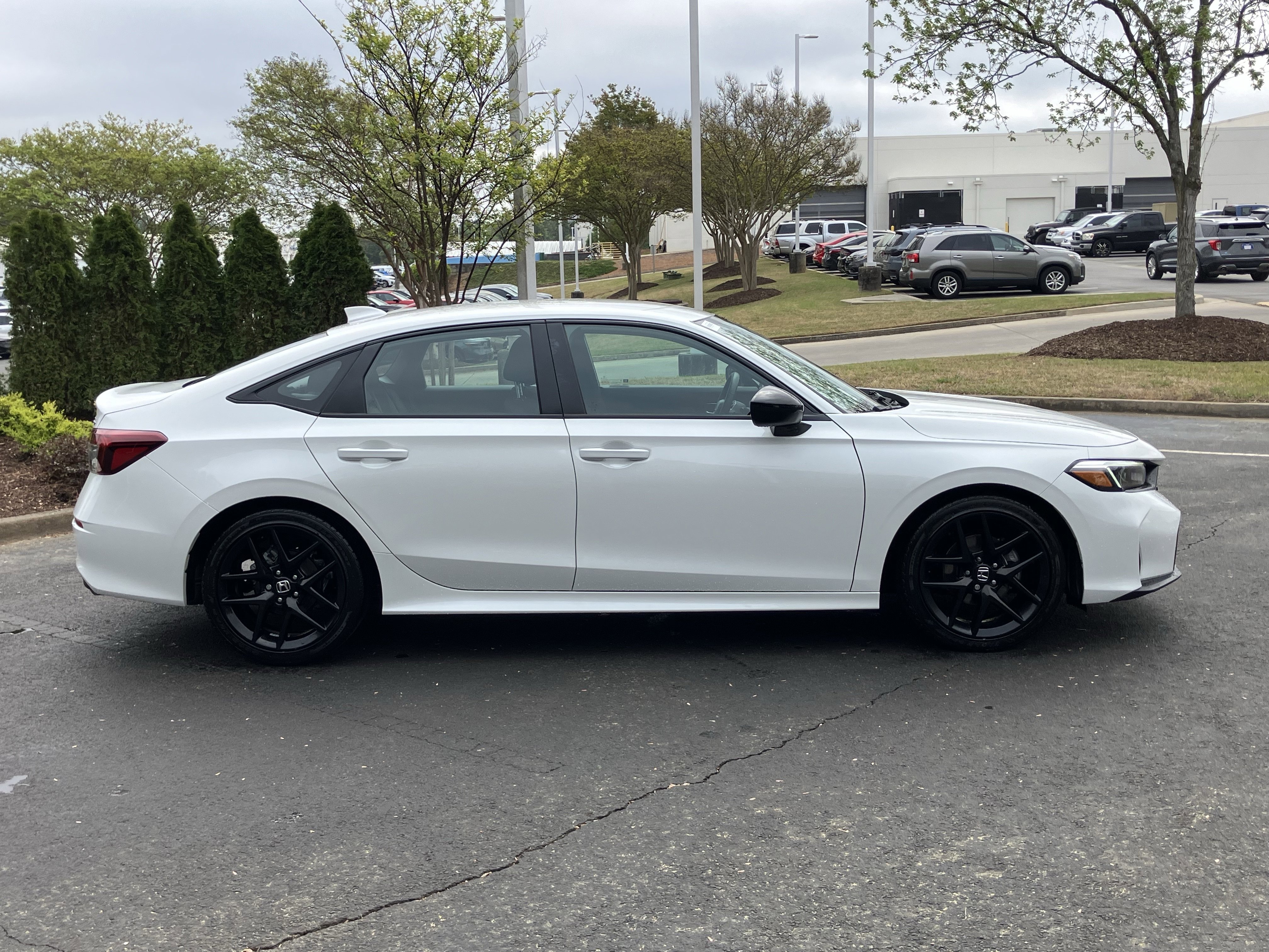 Used 2025 Honda Civic Sport image 11