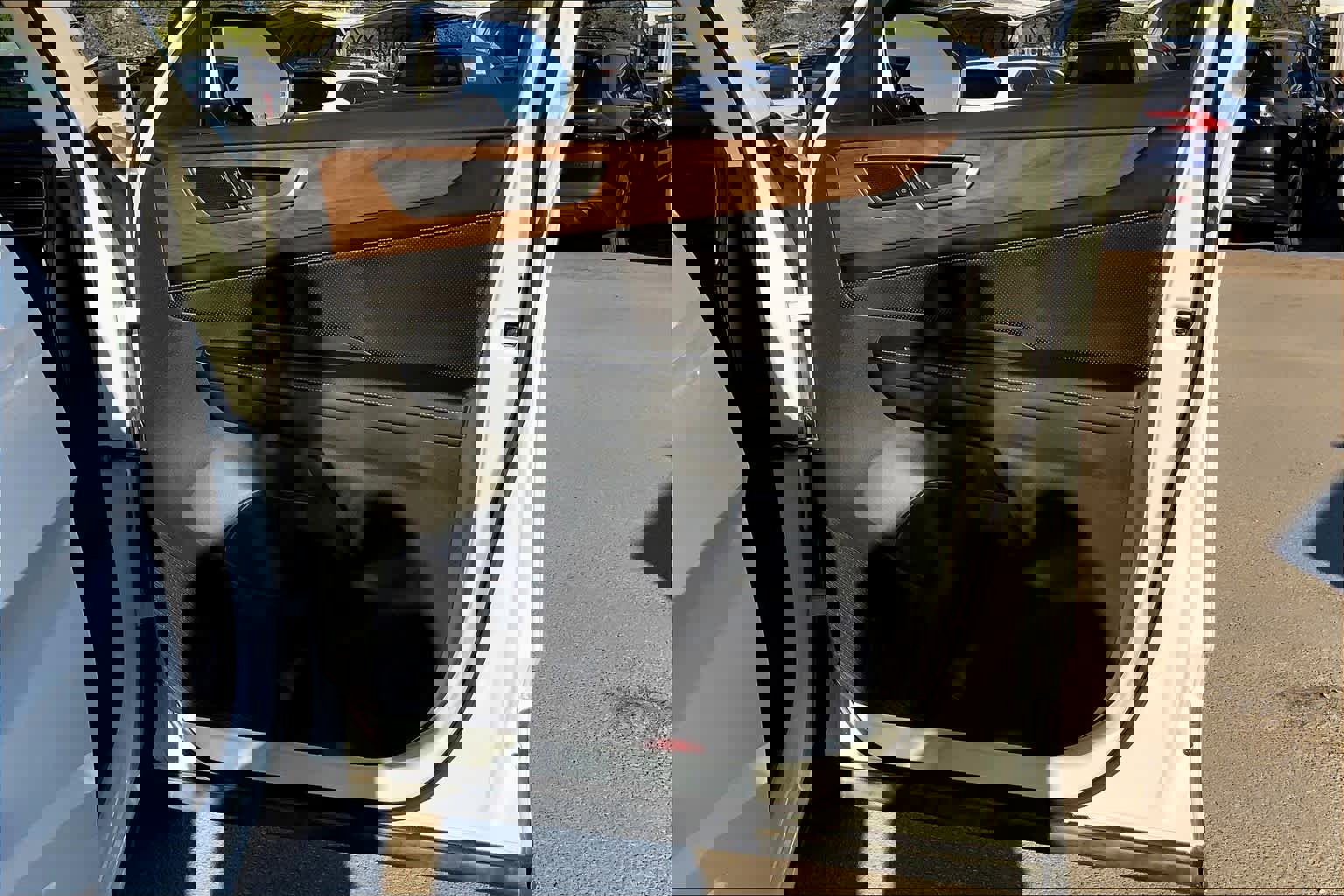 Certified 2024 Volkswagen Atlas SE image 39