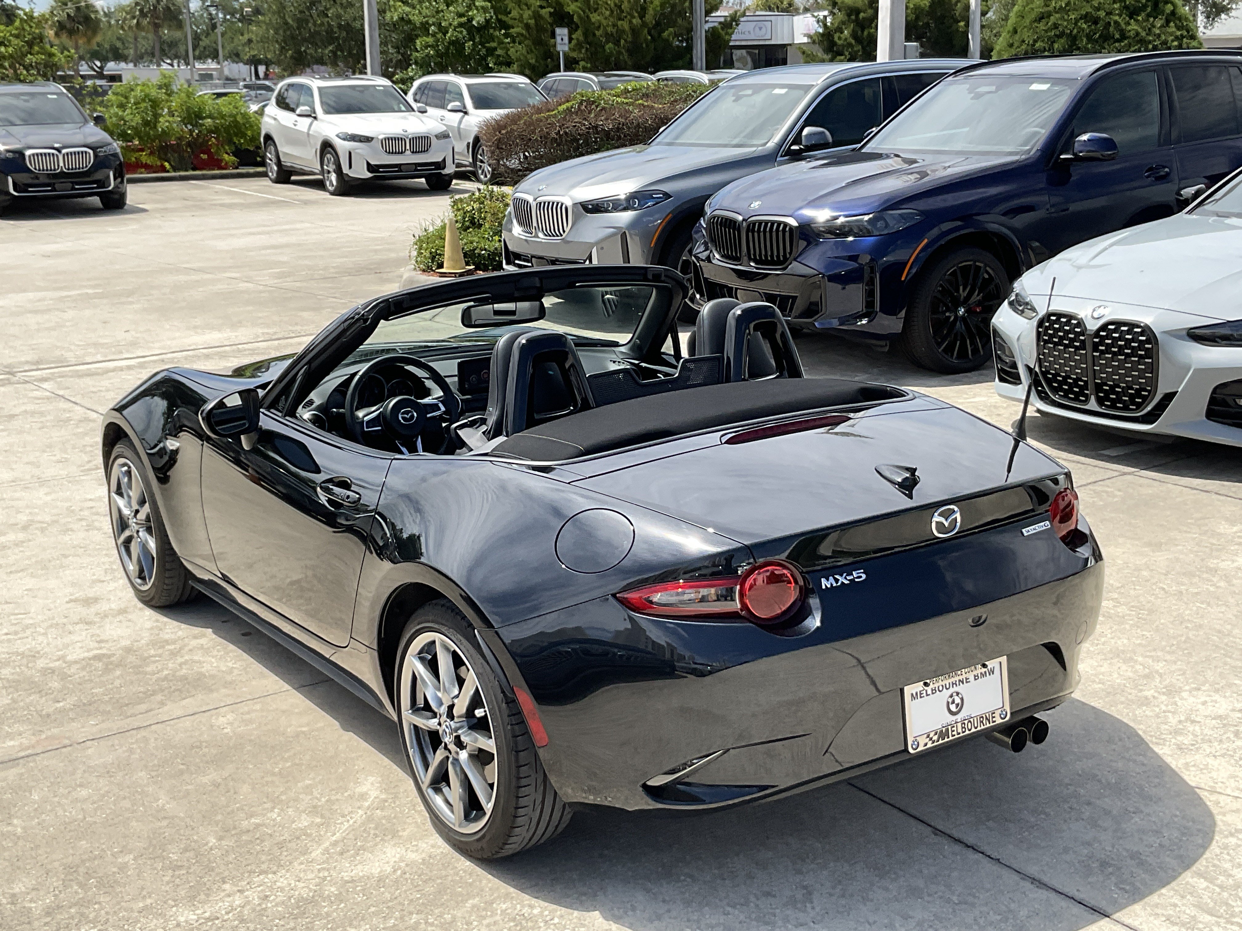 Used 2022 MAZDA MX-5 Miata Grand Touring RWD image 12