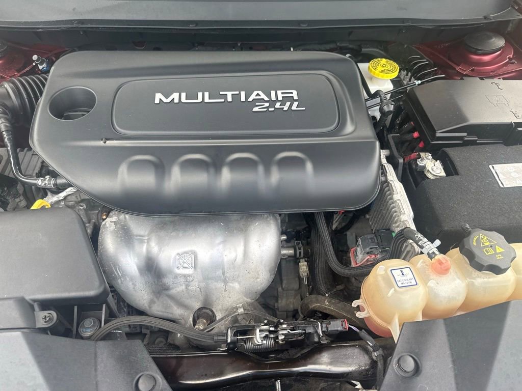 Certified 2019 Jeep Cherokee Latitude Plus image 31