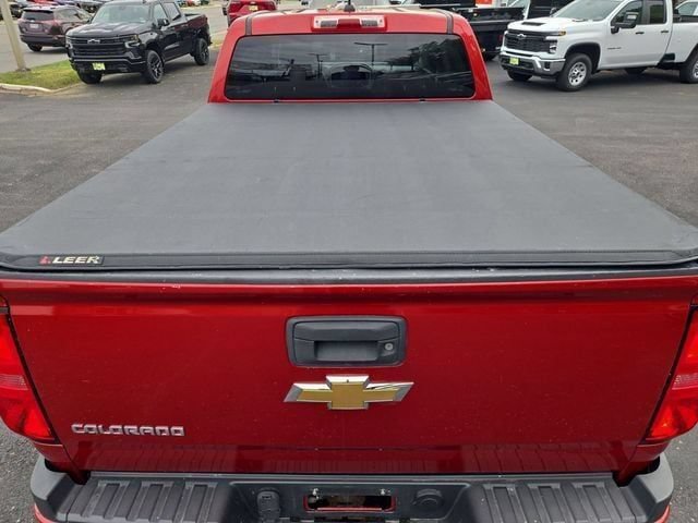 Used 2015 Chevrolet Colorado Z71 AWD/4WD image 31