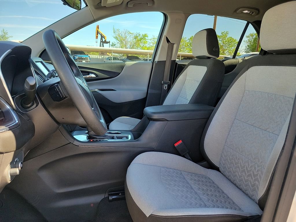Used 2022 Chevrolet Equinox LS w/ LS Convenience Package FWD image 12