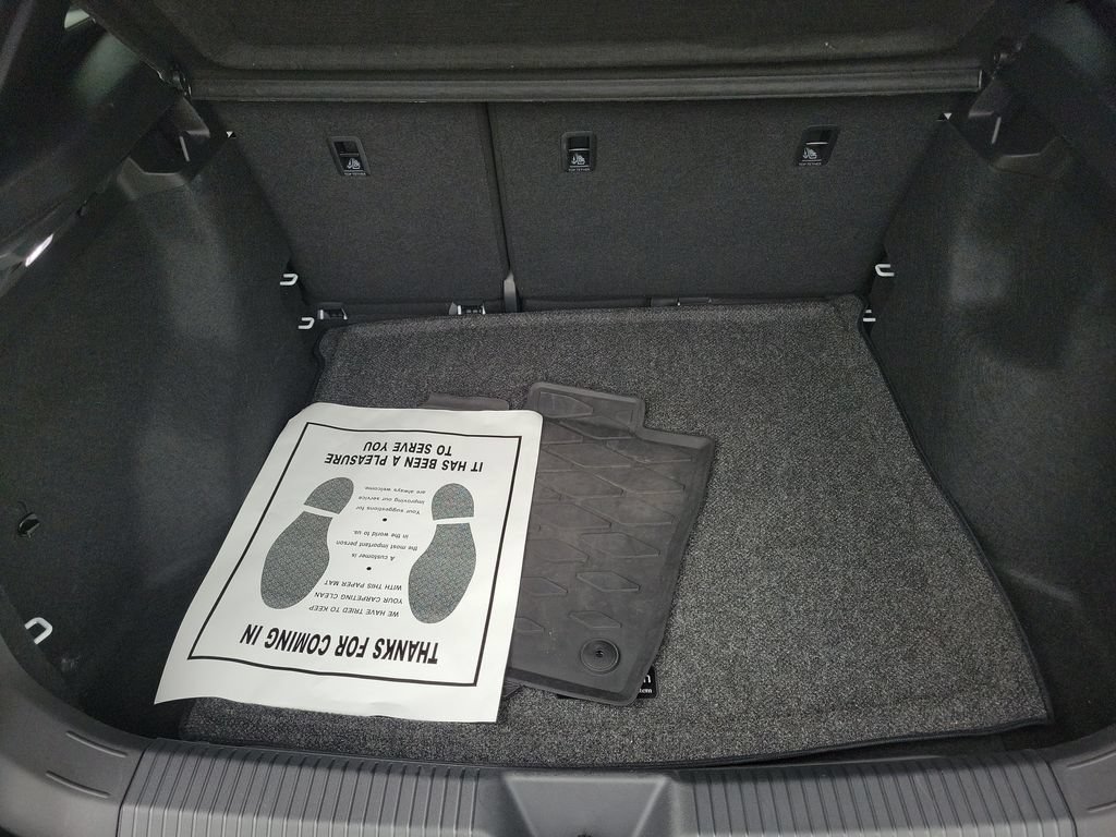 Certified 2024 Volkswagen ID.4 2WD image 7