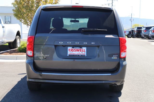 Used 2017 Dodge Grand Caravan SXT image 5