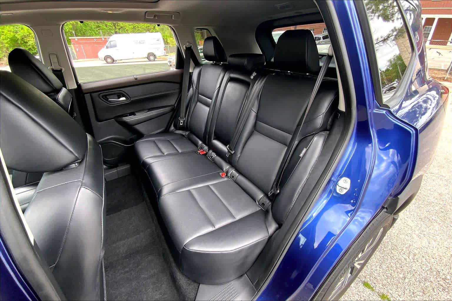 Used 2023 Nissan Rogue SV w/ SV Premium Package AWD/4WD image 21