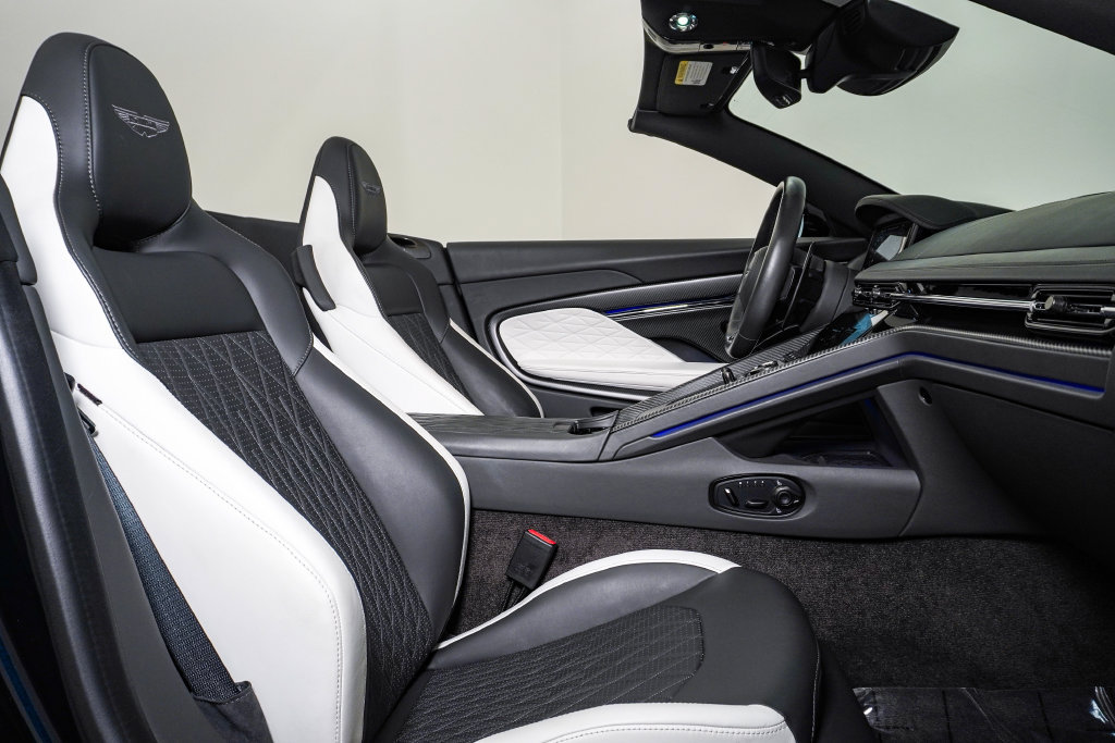 Used 2024 Aston Martin DB12 Convertible RWD image 20