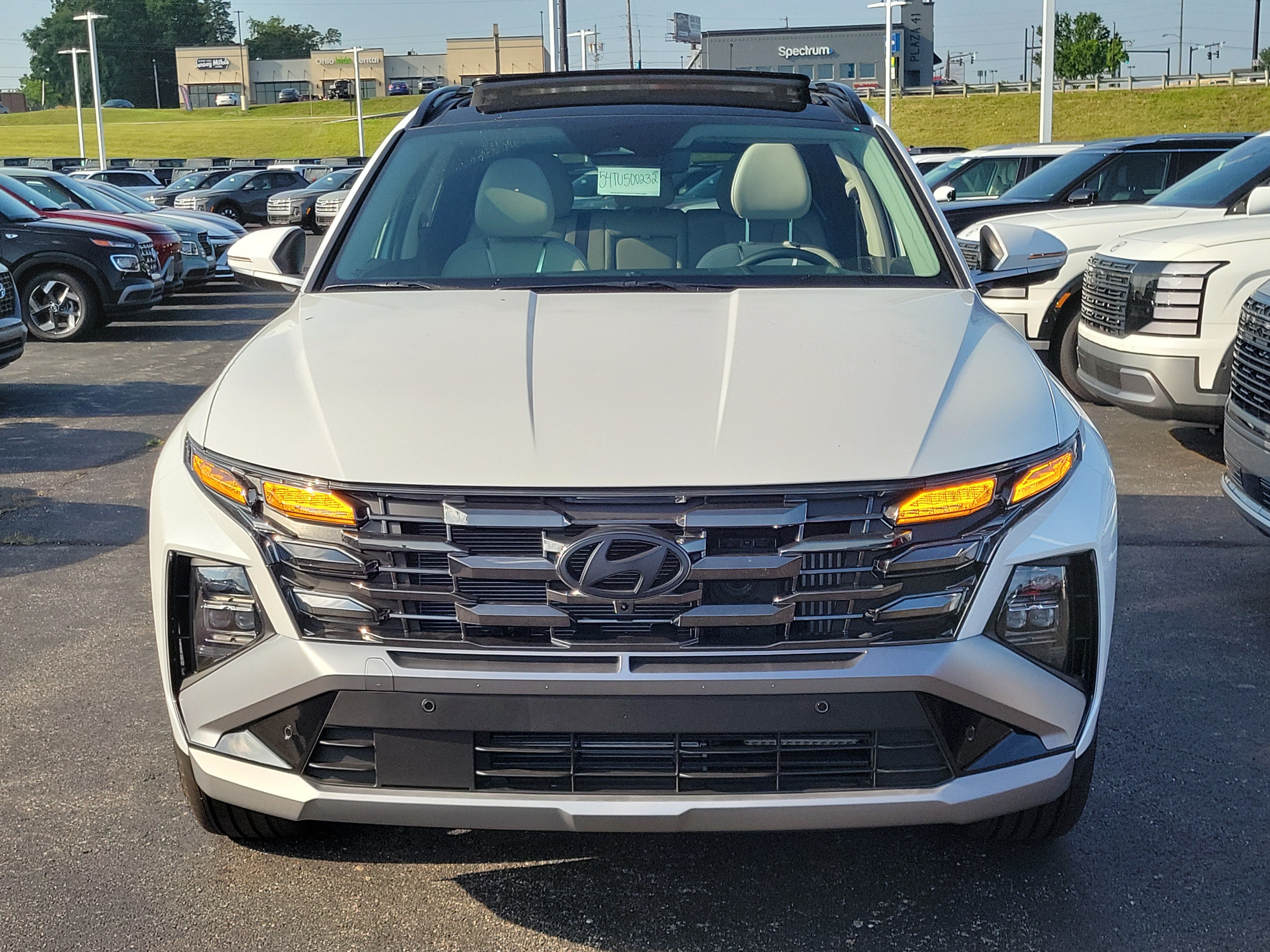 New 2026 Hyundai Tucson Limited AWD/4WD image 2