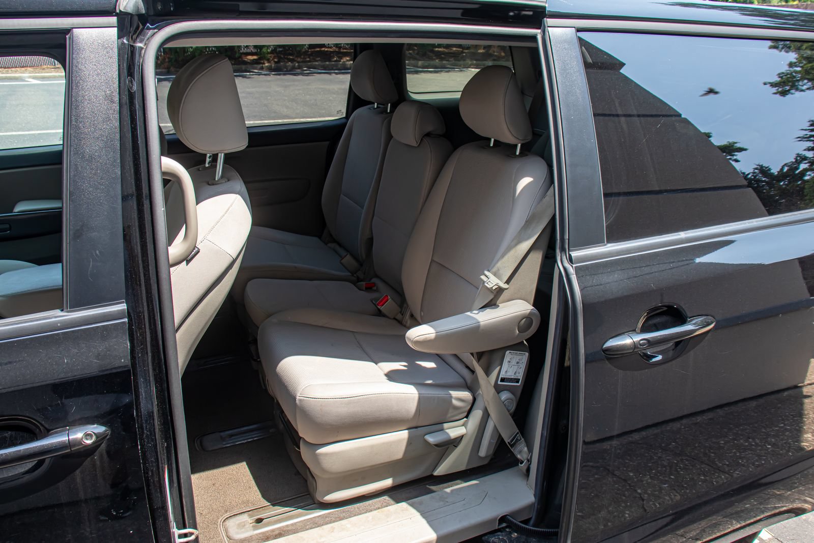 Used 2020 Kia Sedona LX FWD image 14