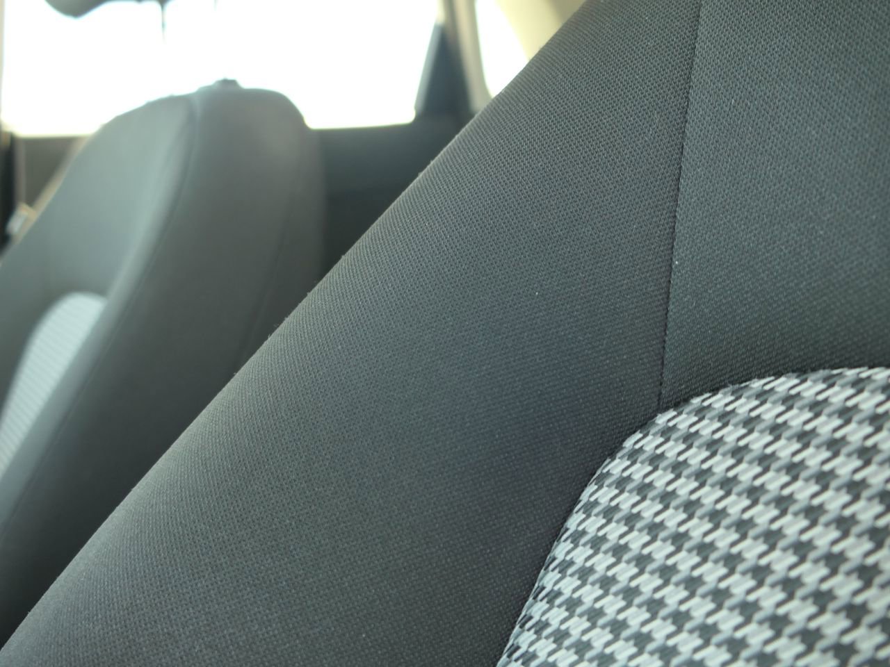 Used 2020 Hyundai Kona SEL w/ Cargo Package FWD image 13