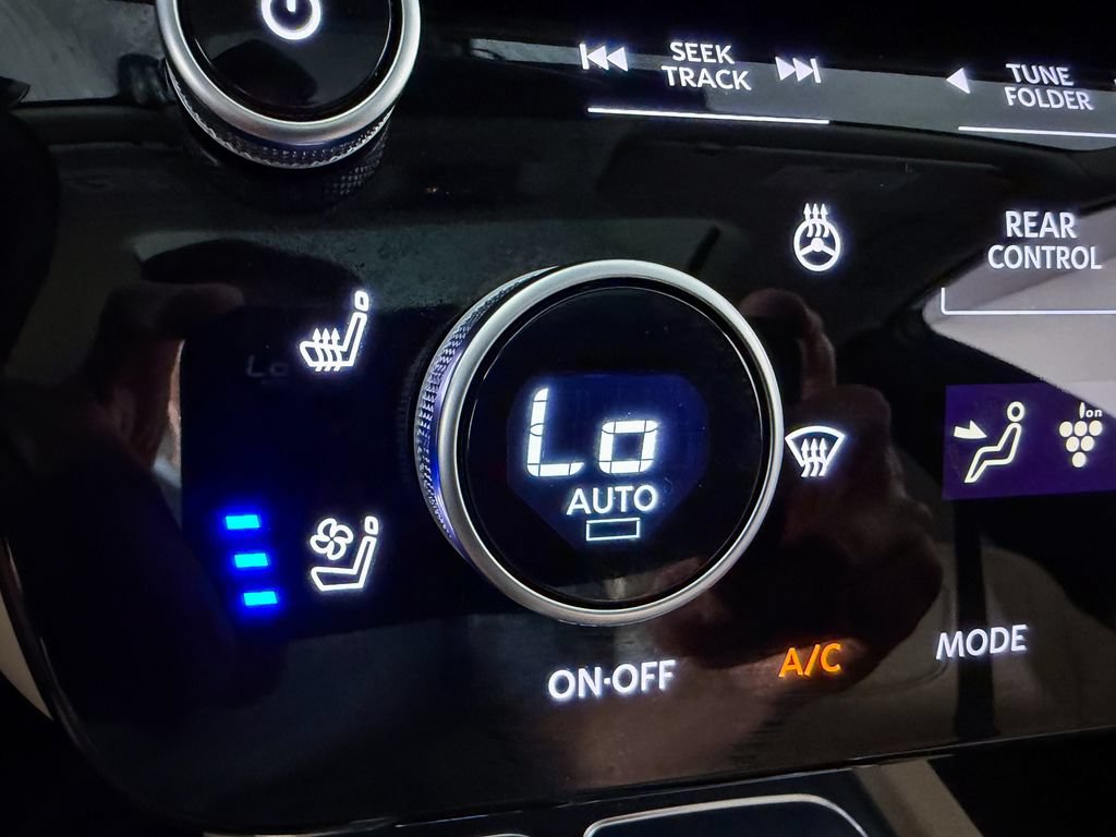 Used 2023 INFINITI QX60 Sensory w/ Cargo Package AWD/4WD image 20