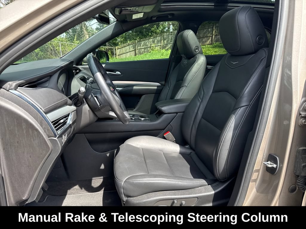 Used 2023 Cadillac XT4 Premium Luxury AWD/4WD image 12