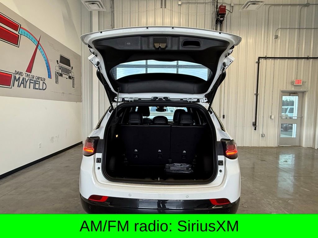 Used 2023 Jeep Compass Limited w/ Elite Group image 4