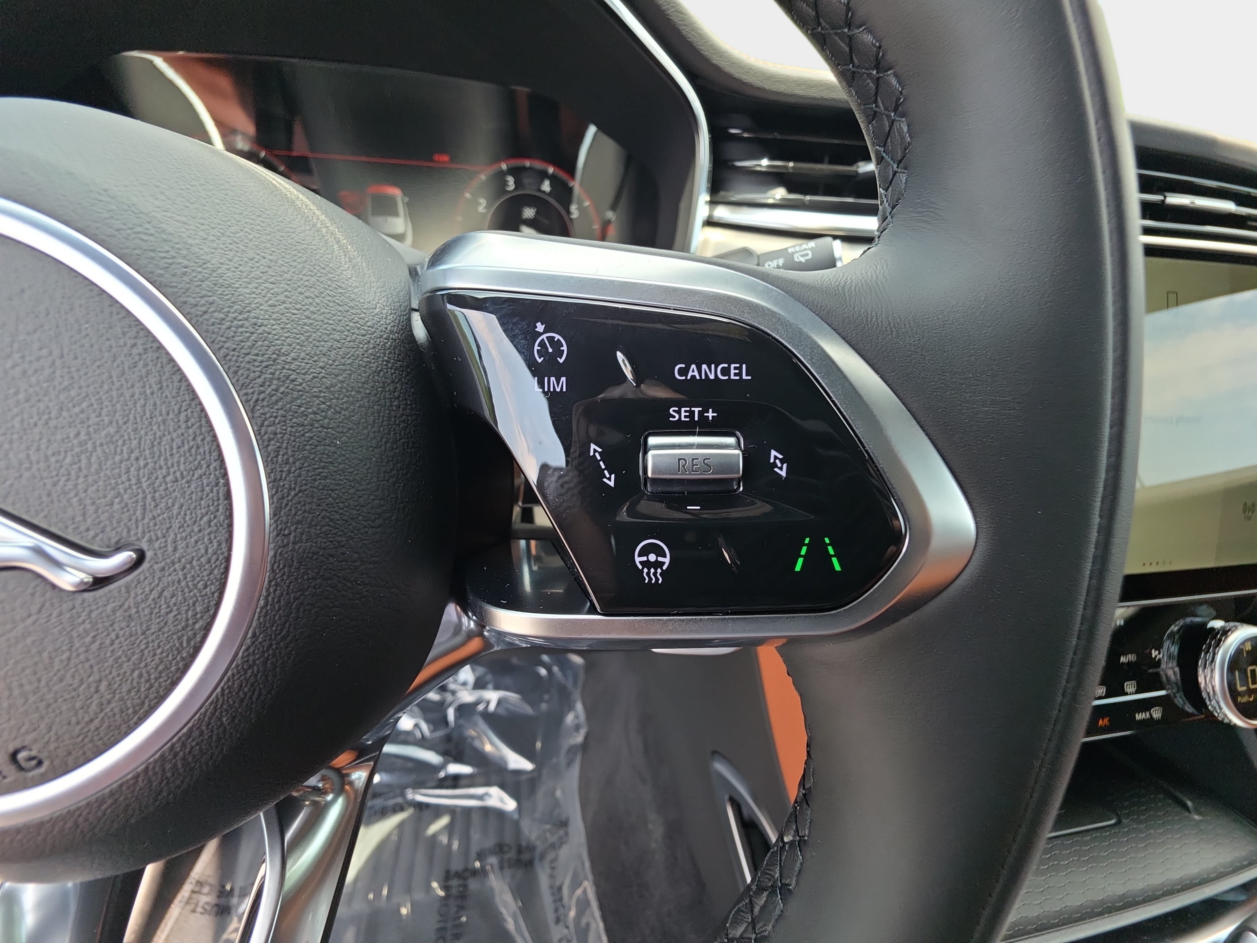 New 2026 Jaguar F-PACE R-Dynamic S AWD/4WD image 18