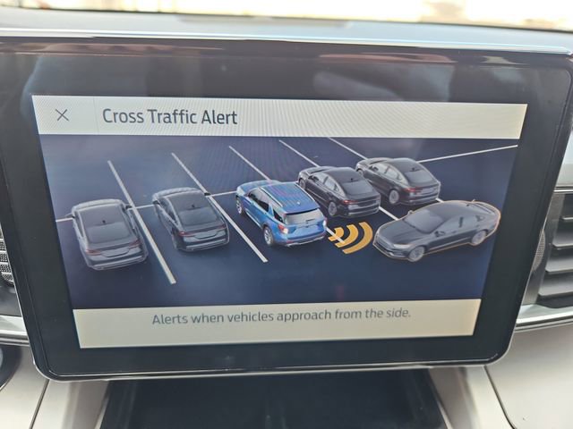 Used 2022 Ford Explorer XLT w/ Equipment Group 202A image 45