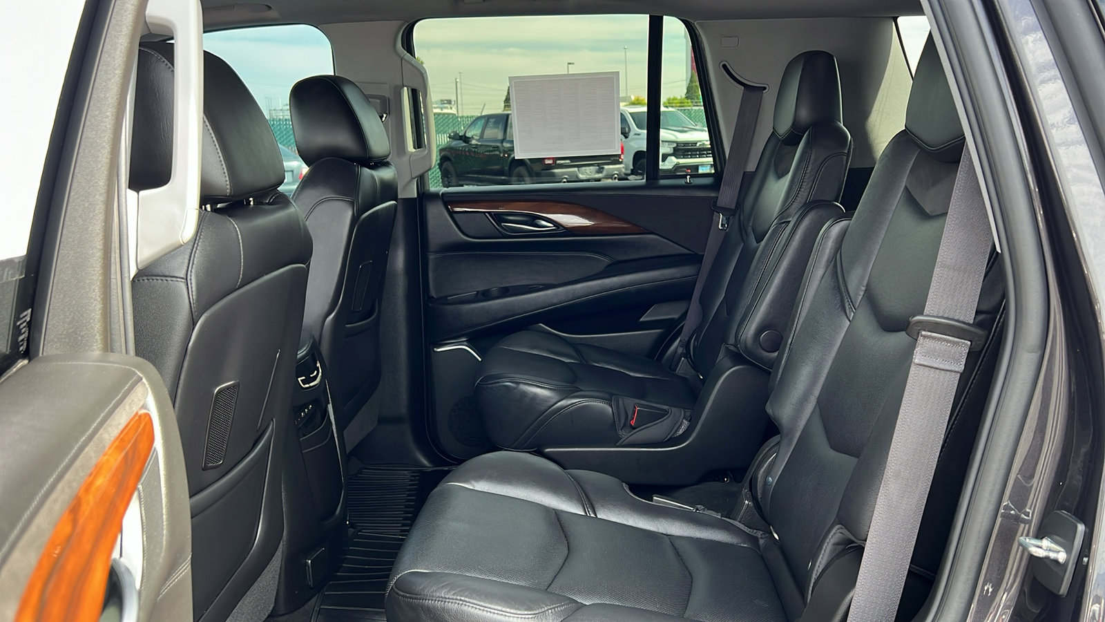 Used 2017 Cadillac Escalade Premium Luxury image 15