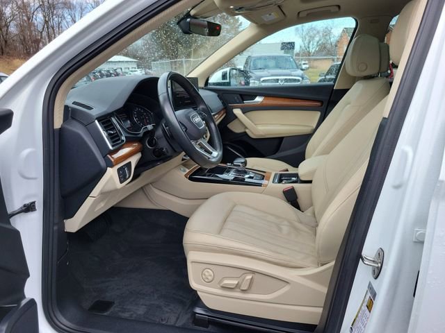 Used 2022 Audi Q5 2.0T Premium image 9