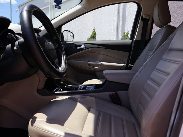 Used 2019 Ford Escape SEL AWD/4WD image 21