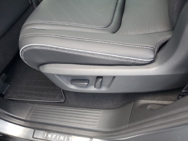 New 2027 INFINITI QX80 Luxe w/ Cargo Package AWD/4WD image 19
