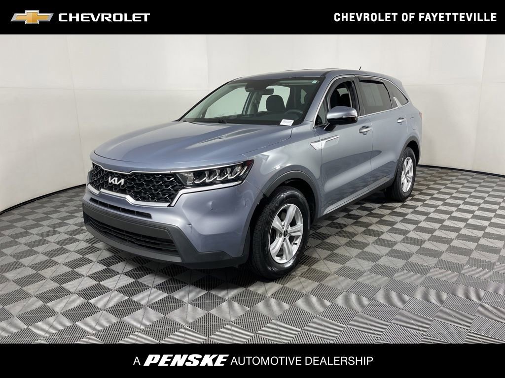 Used 2023 Kia Sorento LX