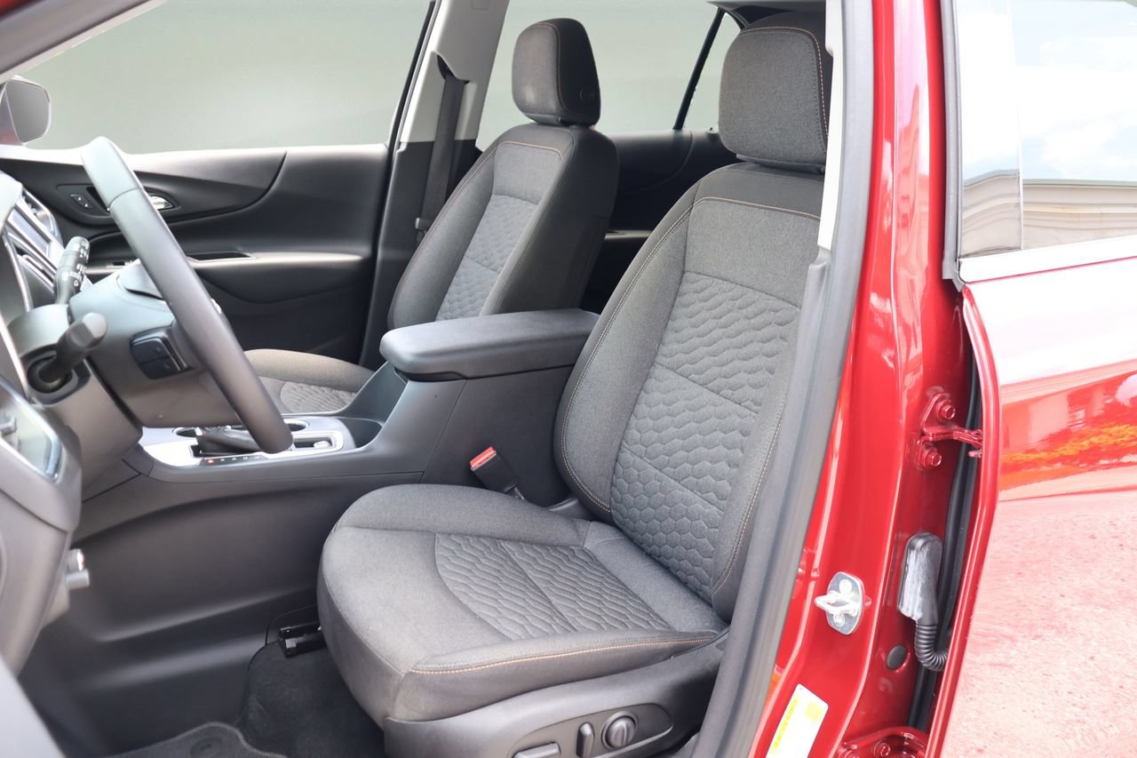 Used 2020 Chevrolet Equinox LT FWD image 12