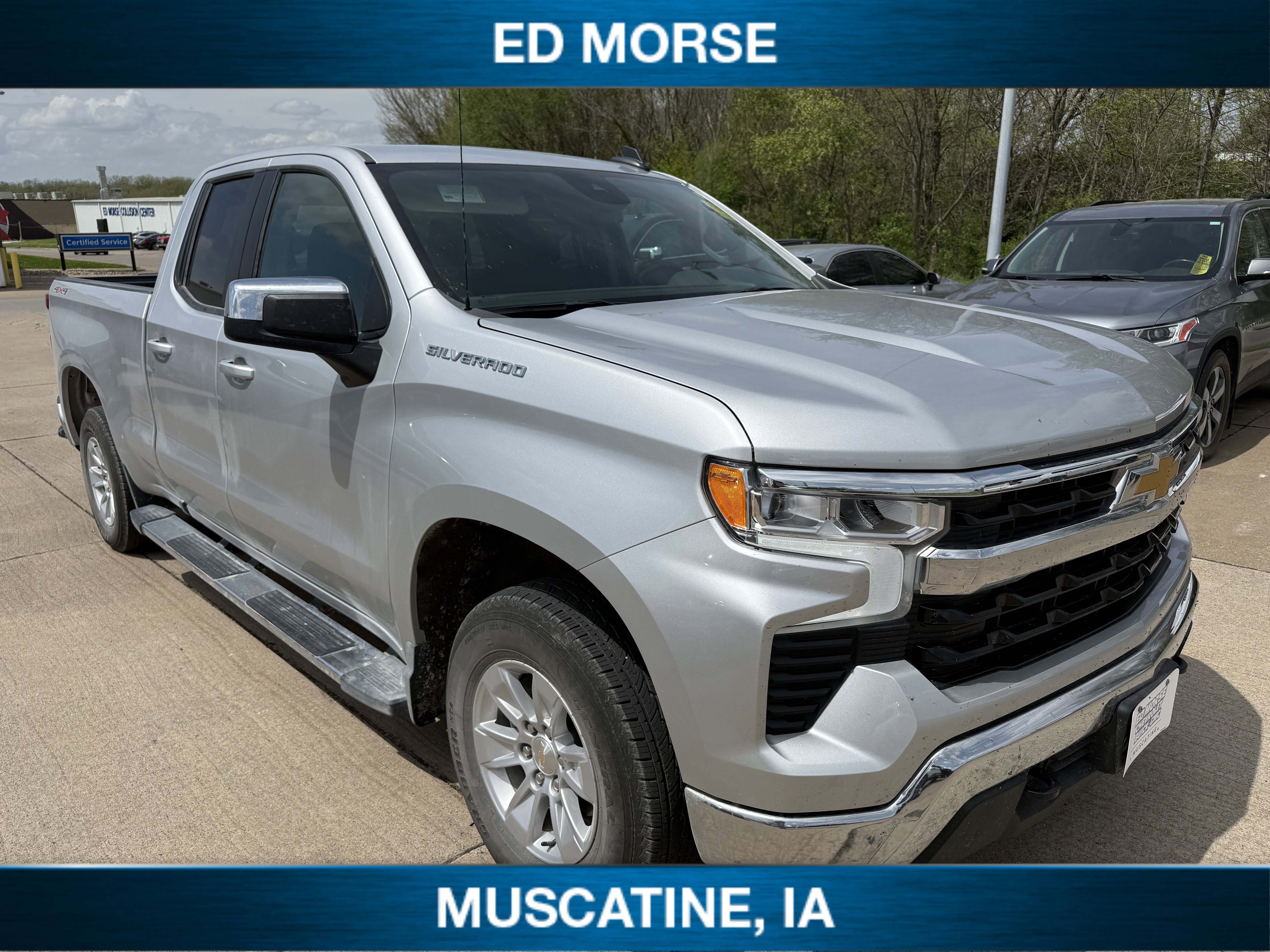 Certified 2022 Chevrolet Silverado 1500 LT AWD/4WD image 1