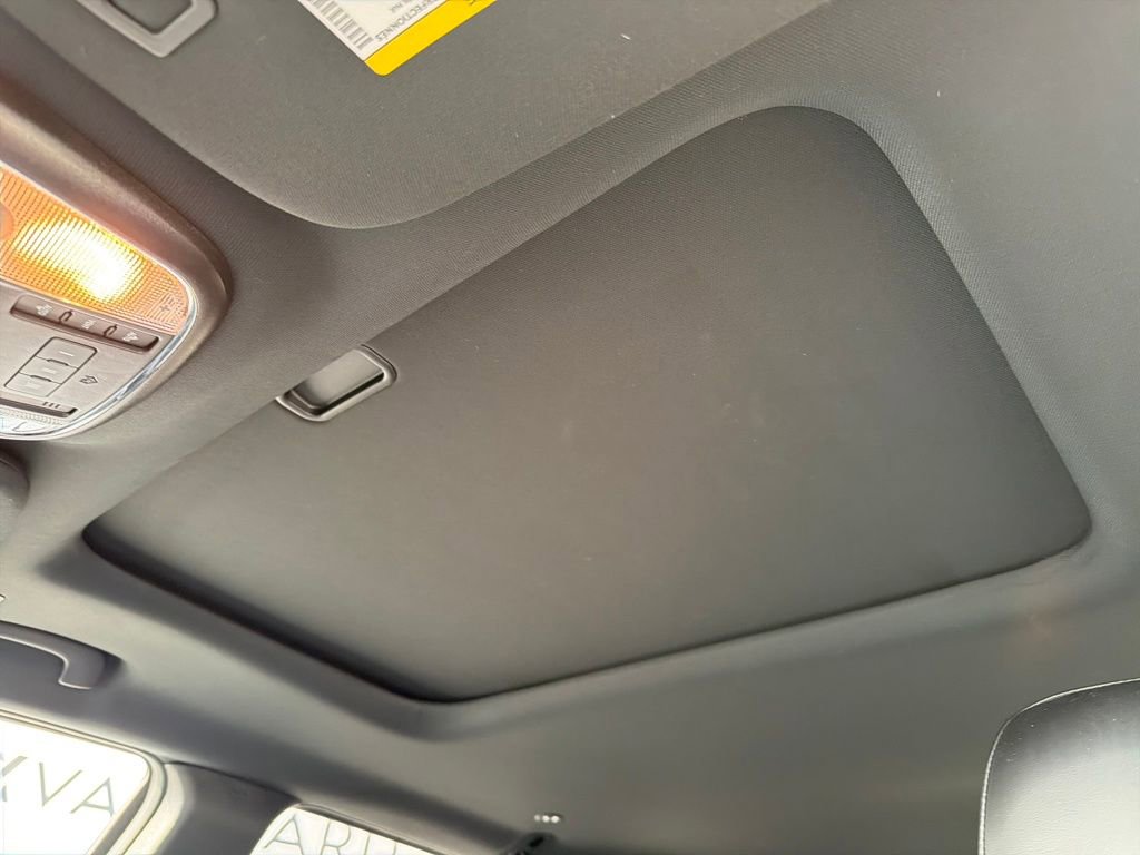 Used 2021 Jeep Grand Cherokee Limited image 23