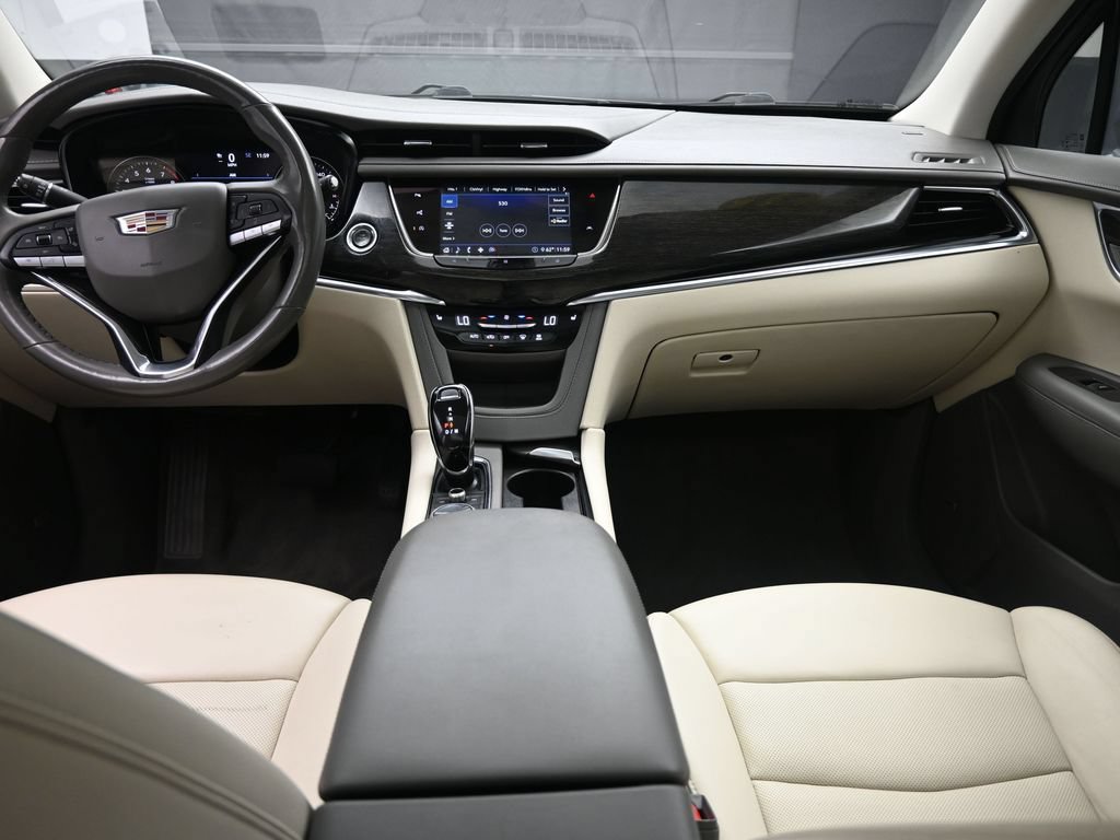 Used 2021 Cadillac XT6 Premium Luxury FWD image 9
