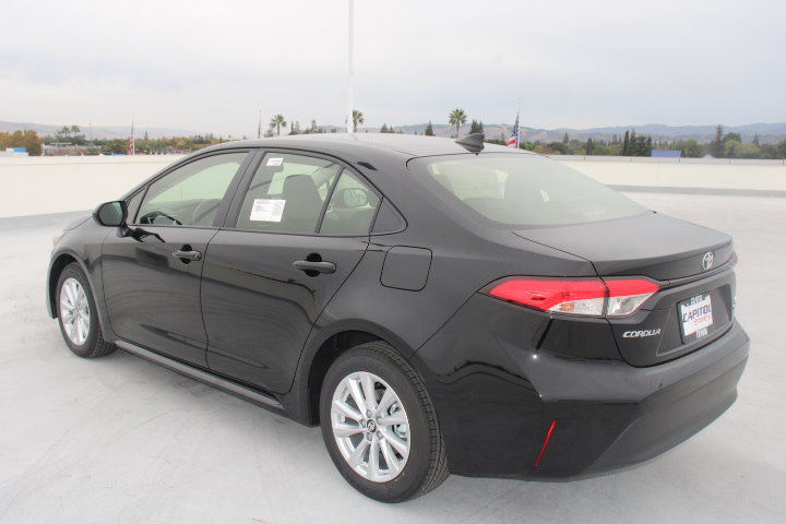 New 2027 Toyota Corolla LE FWD image 5