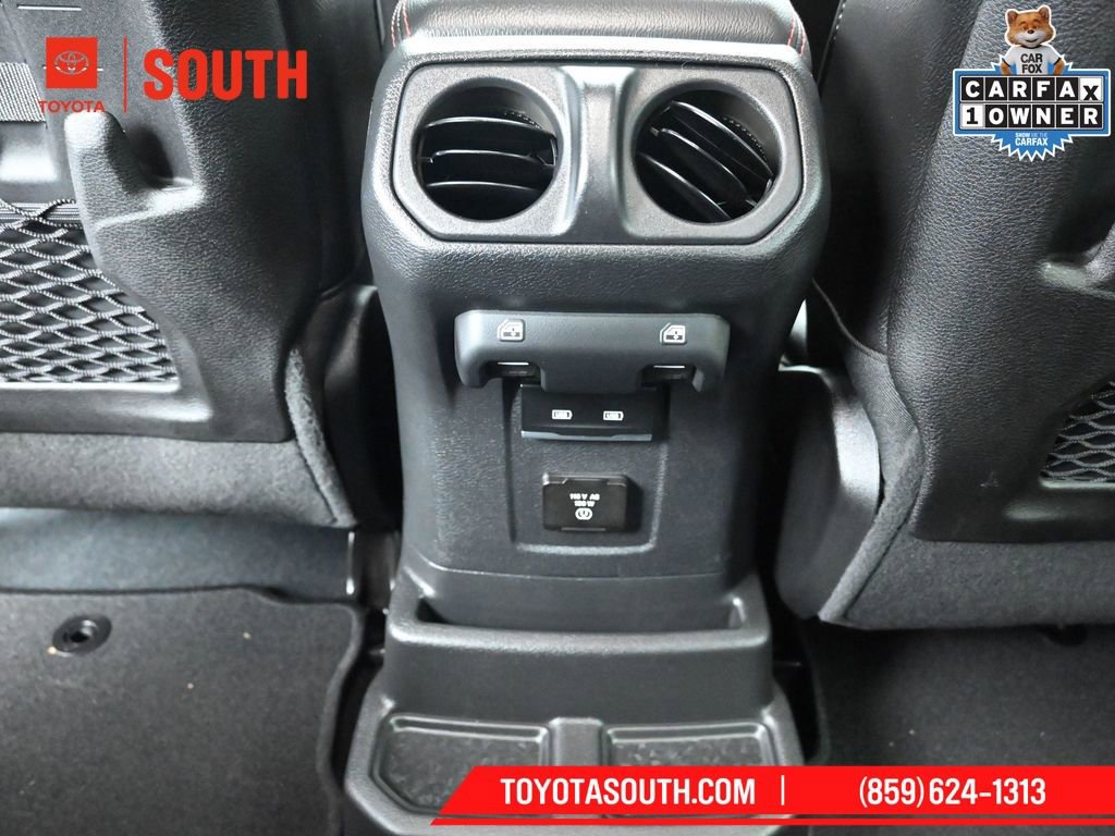 Used 2022 Jeep Wrangler Unlimited Rubicon w/ Xtreme Recon 35" Tire Package image 28