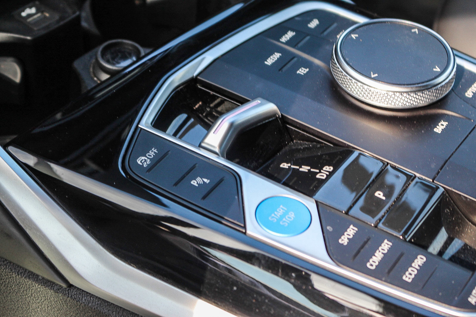 Certified 2024 BMW i4 eDrive35 w/ Convenience Package image 19