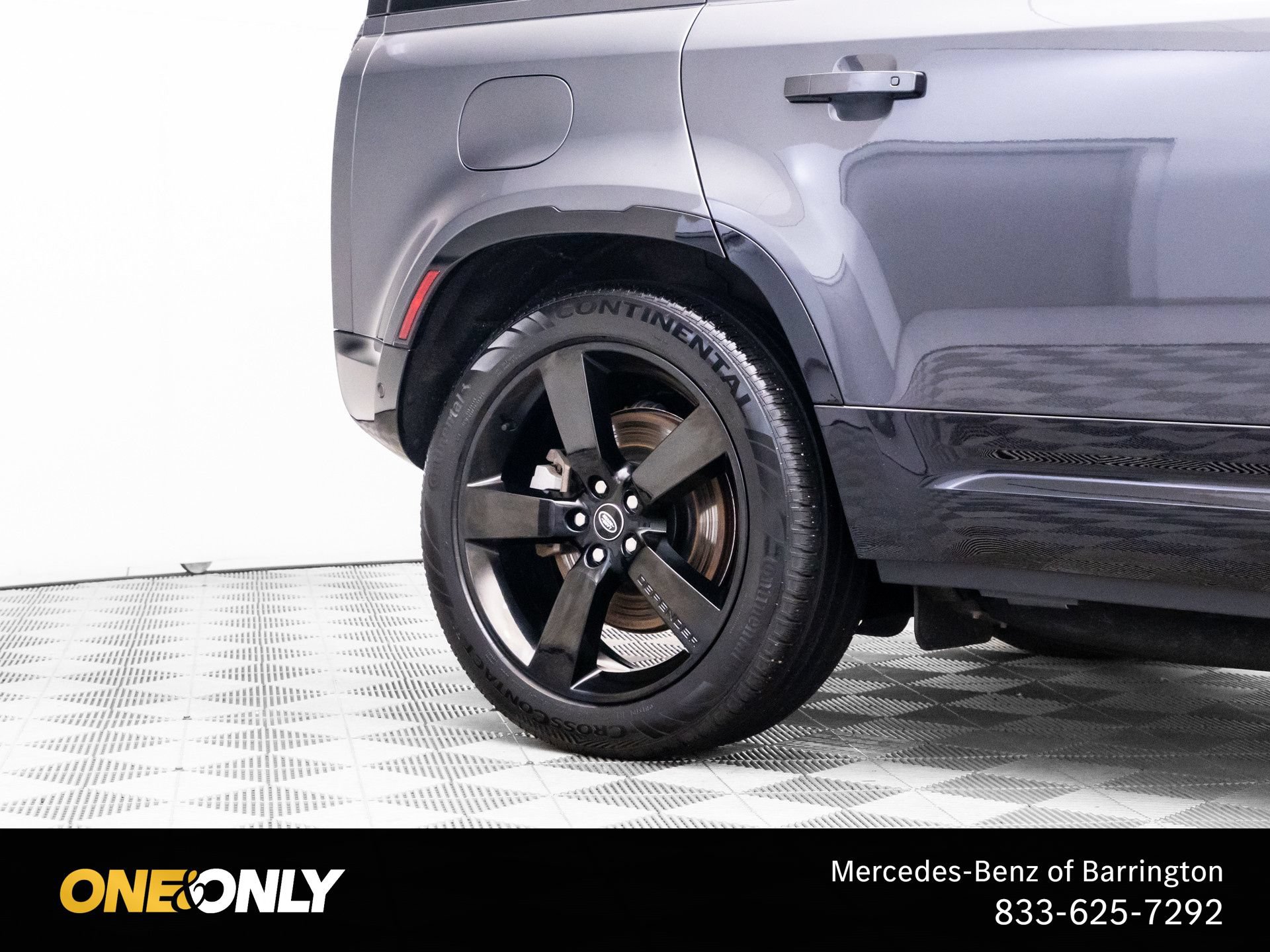 Used 2023 Land Rover Defender 110 X-Dynamic SE AWD/4WD image 33