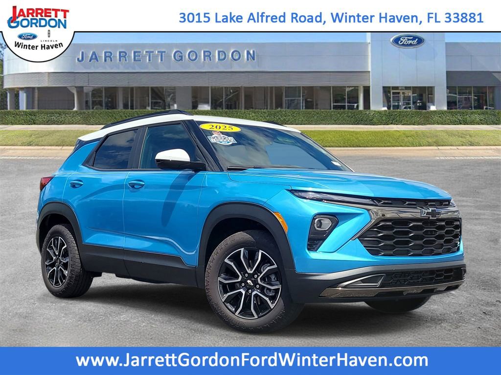 Used 2025 Chevrolet TrailBlazer ACTIV w/ Convenience Package FWD image 1