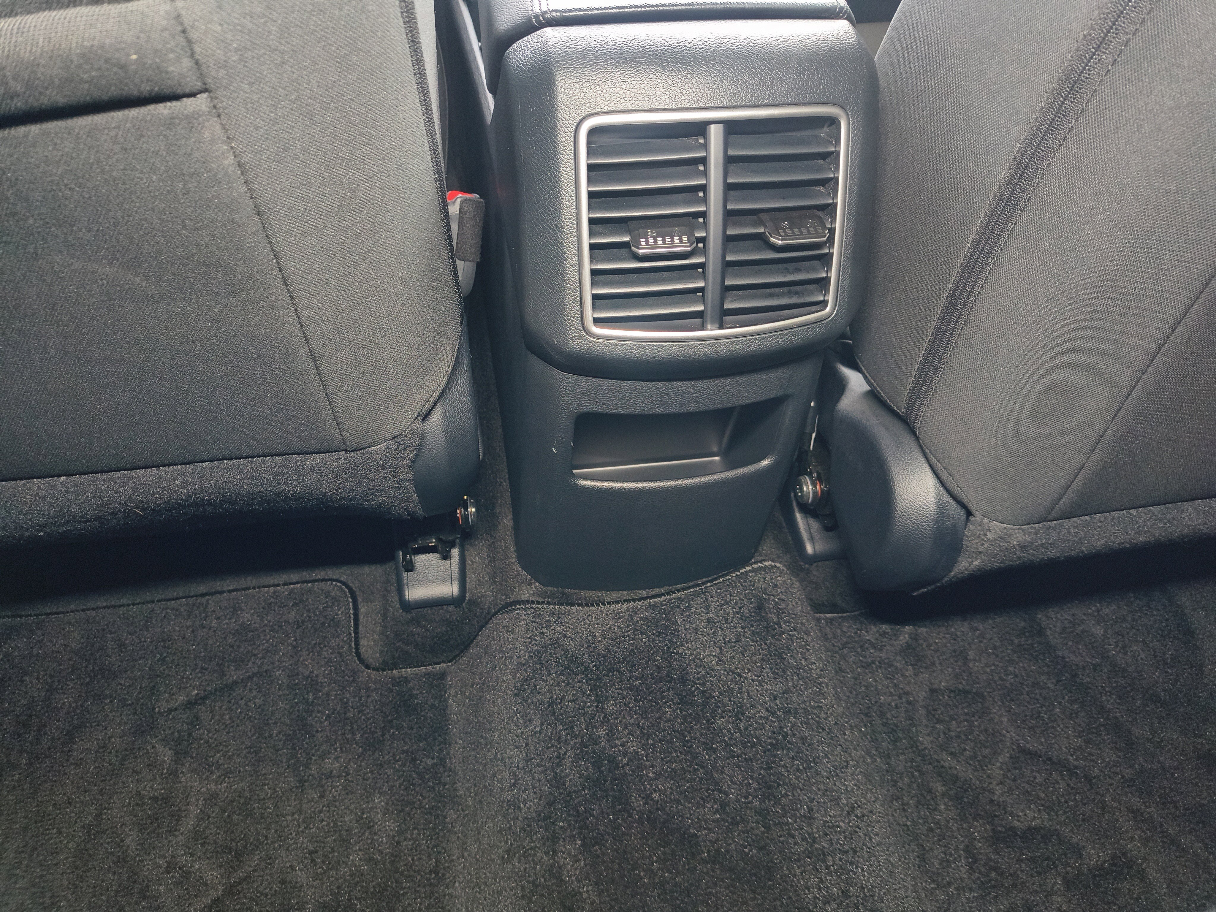 Used 2024 Kia Sportage LX image 23