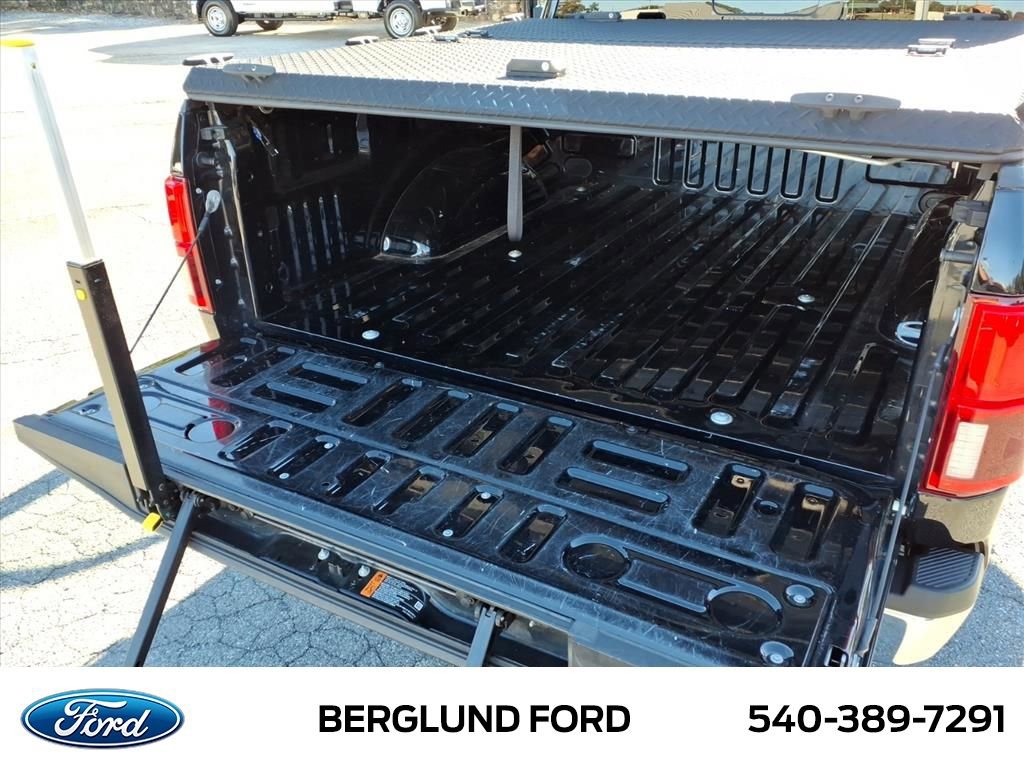 Used 2020 Ford F150 Lariat image 34