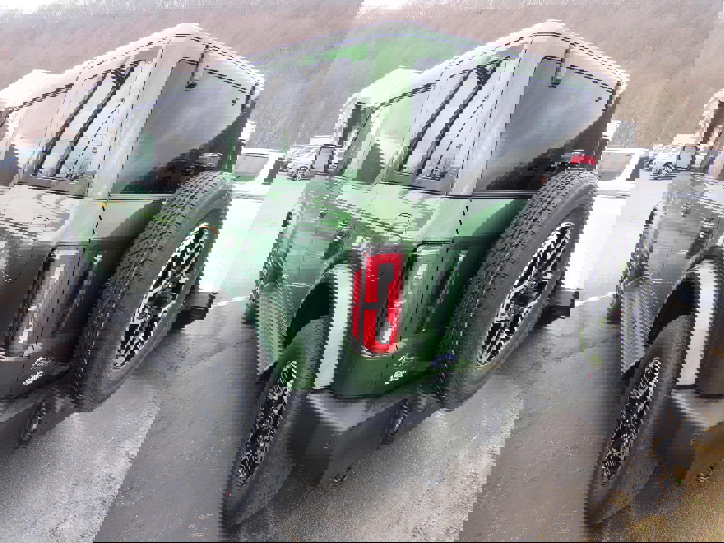 Used 2025 Ford Bronco Outer Banks image 4