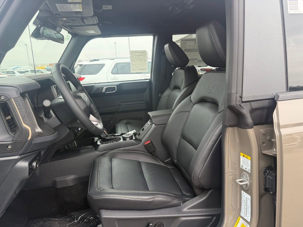 New 2025 Ford Bronco Badlands image 5