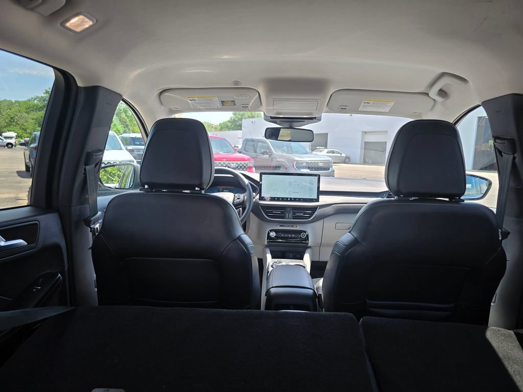 Certified 2023 Ford Escape Platinum AWD/4WD image 15