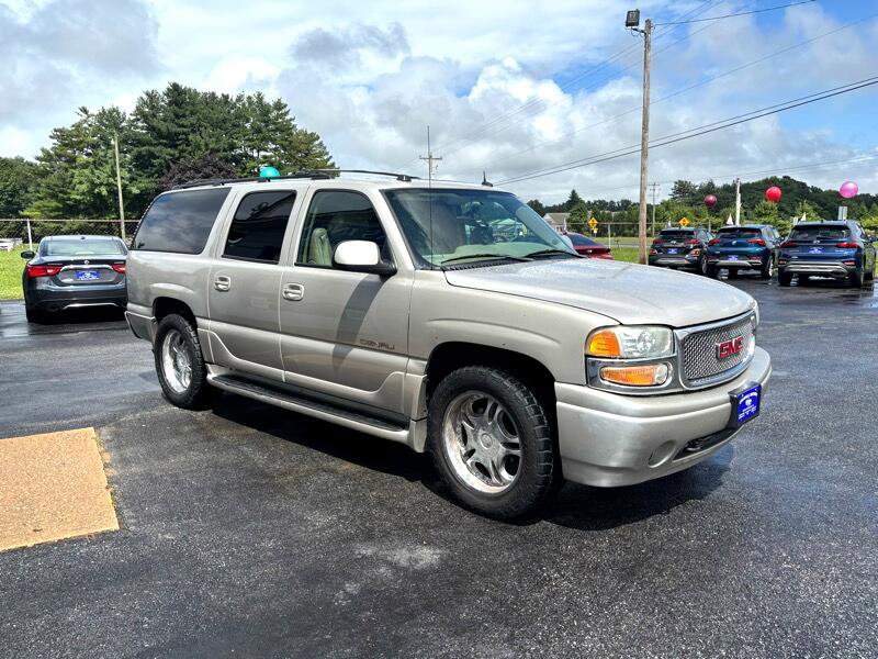 Used 2004 GMC Yukon XL Denali image 4