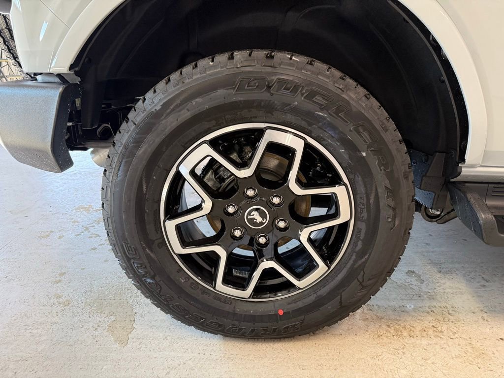New 2026 Ford Bronco Outer Banks AWD/4WD image 11