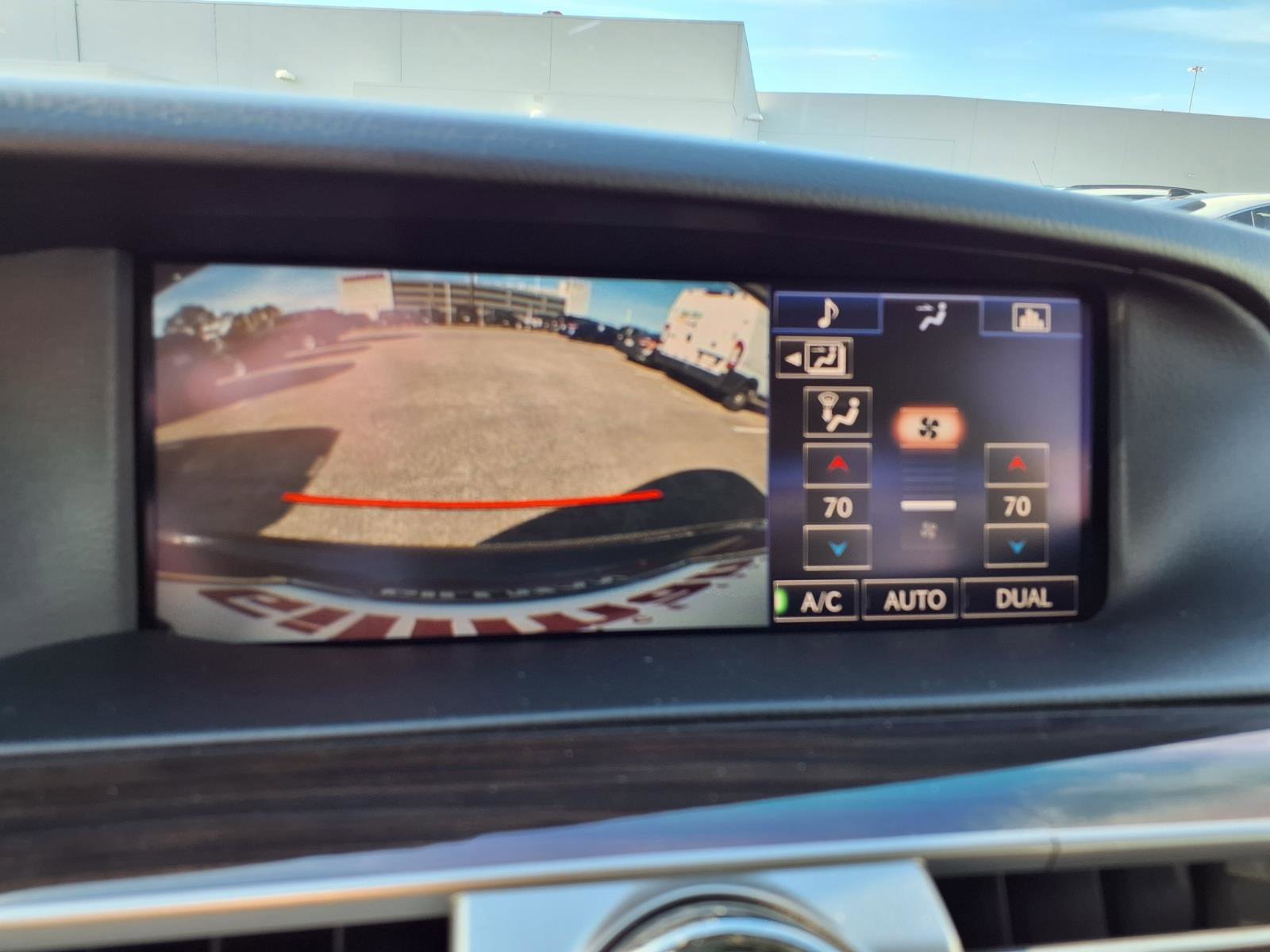 Used 2015 Lexus LS 460 w/ Comfort Package image 6