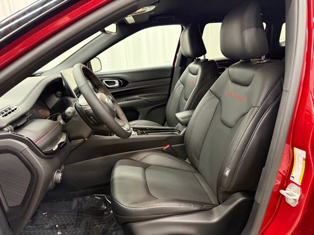 New 2026 Jeep Compass Trailhawk w/ Trailer Tow Group image 5