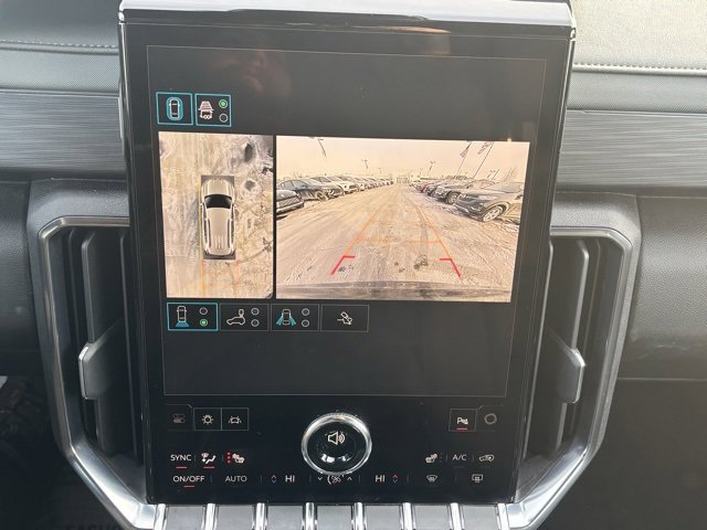 Used 2024 GMC Acadia AT4 image 27