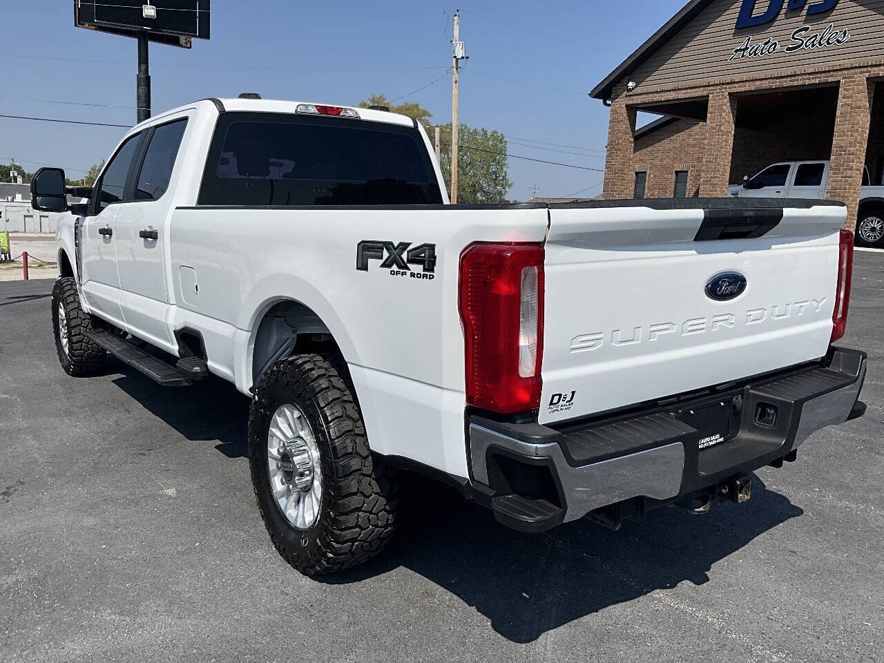 Used 2023 Ford F350 XL w/ XL Chrome Package AWD/4WD image 3