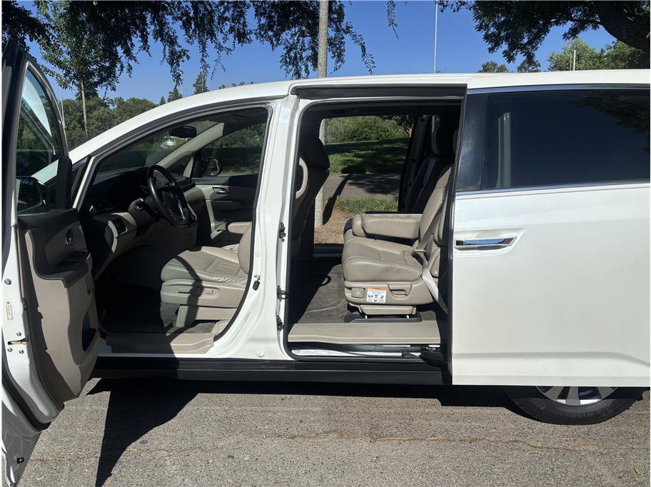 Used 2016 Honda Odyssey EX-L image 4