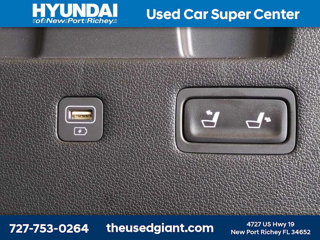 Used 2020 Hyundai Palisade SEL FWD image 32