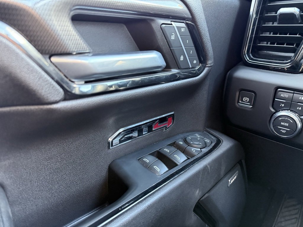 Used 2023 GMC Sierra 1500 AT4 w/ AT4 Preferred Package image 12