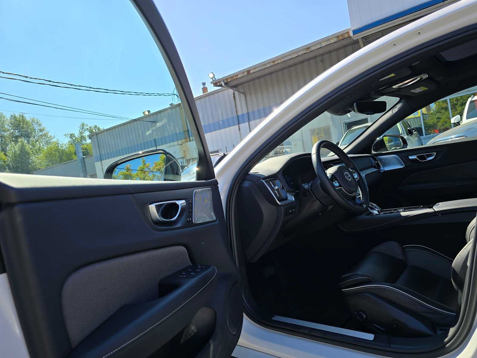 Certified 2024 Volvo S60 T8 Ultimate w/ Climate Package AWD/4WD image 20